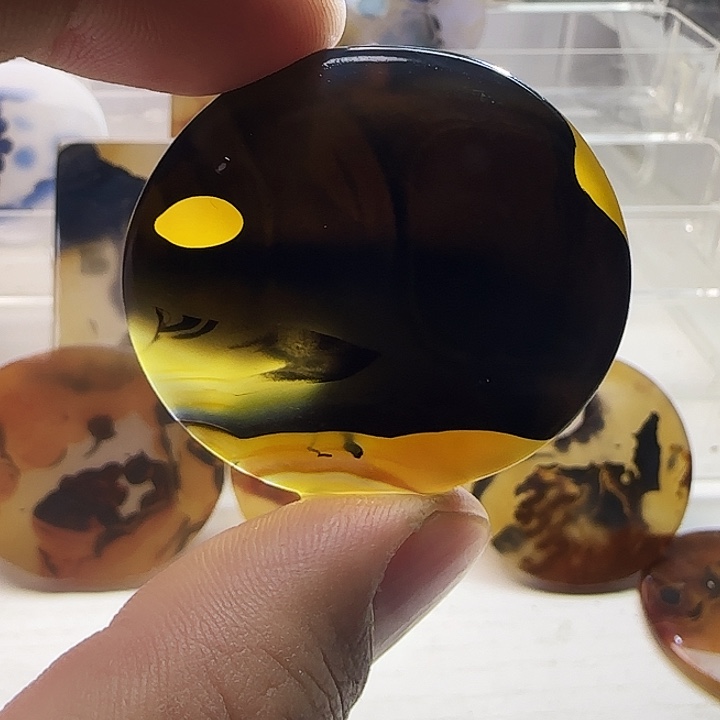 玛瑙/玉髓未镶嵌珠宝奇石