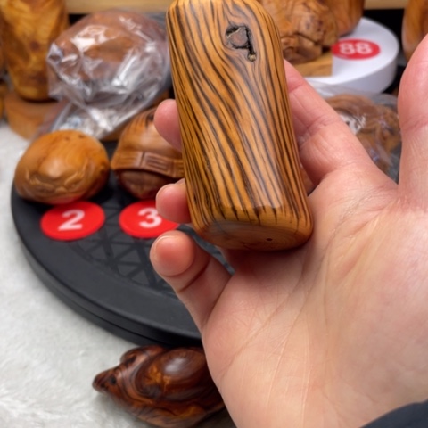 【闪购商品】柏木（崖柏）正宗太行陈化虎皮纹理把件