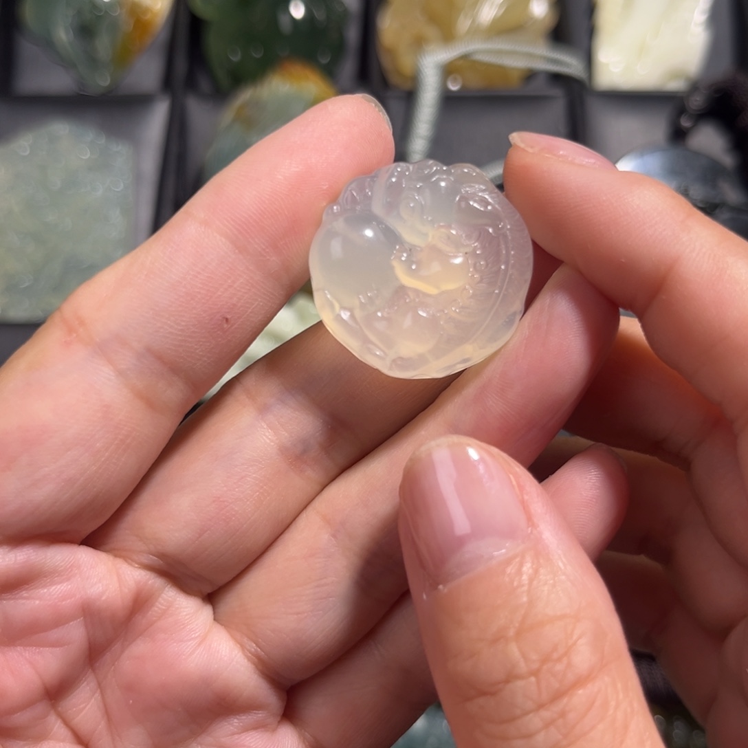 蛇纹石玉未镶嵌吊坠(不含链)