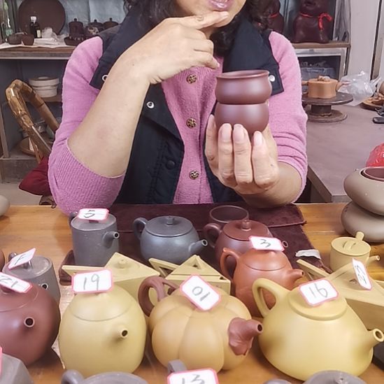 茶壶紫砂宜兴紫砂制作精工