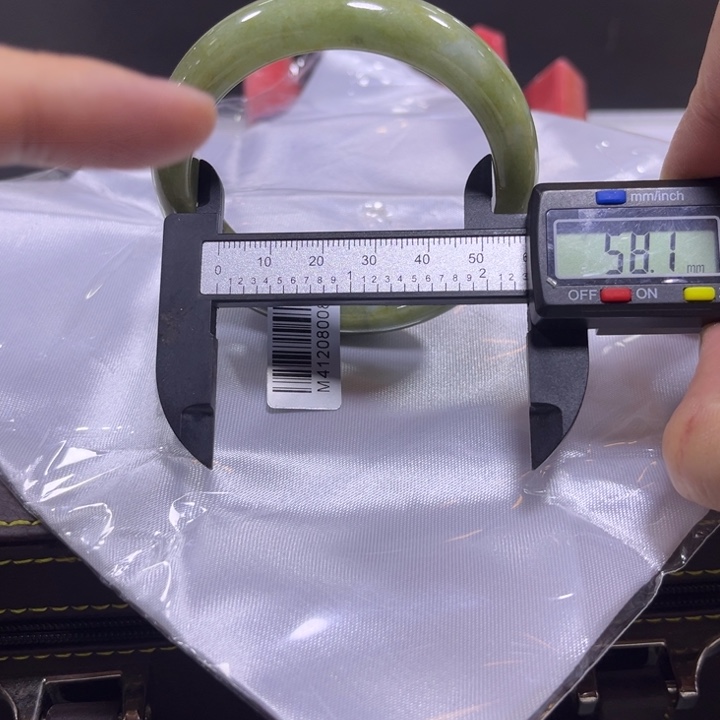 翡翠手镯未镶嵌天然A货翡翠缅料手镯多样性发货团购发一件