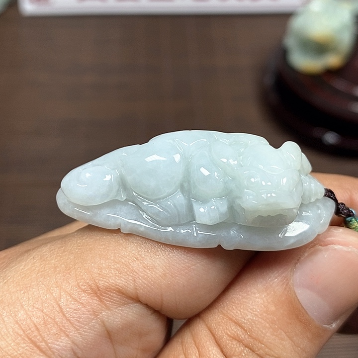 颈饰未镶嵌翡翠天然翡翠玉A货配证书