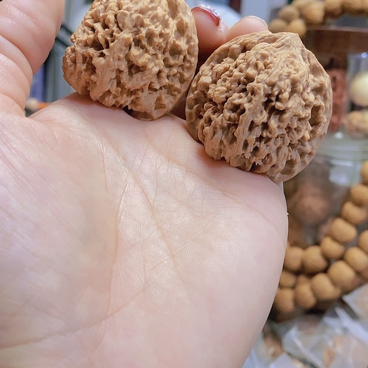 【闪购商品】文玩核桃把件41满天星油