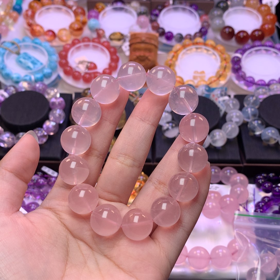 倪***妮水晶手链未镶嵌手链不走基地