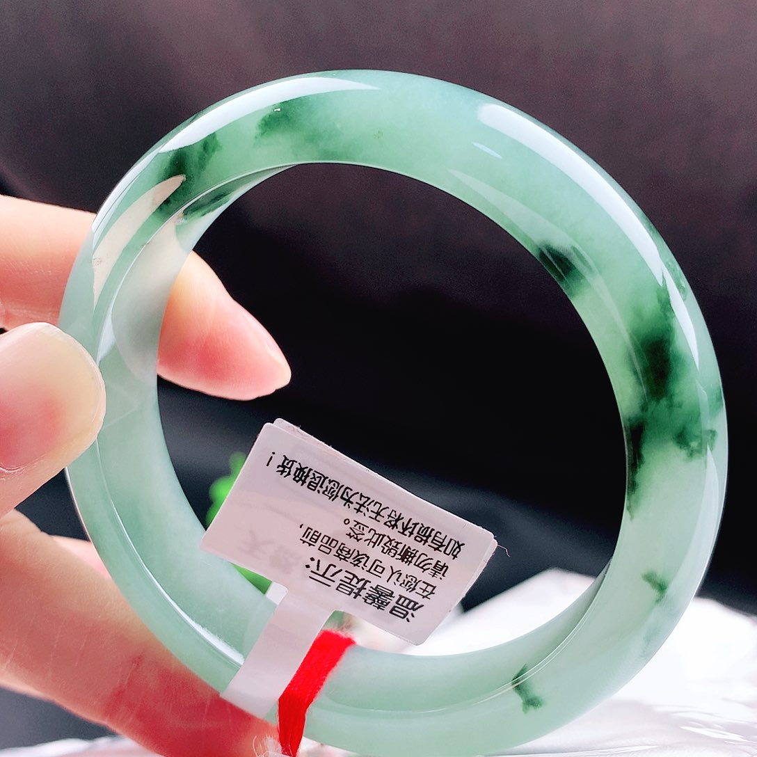 未镶嵌手镯翡翠55冰辣绿花