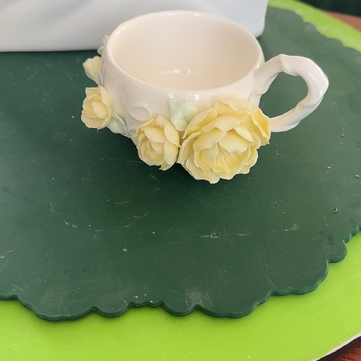 ઇ***0粉色牡丹花咖啡杯碟一套