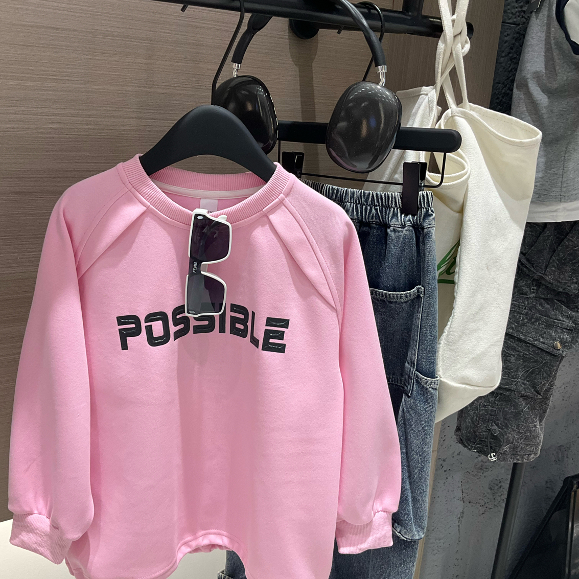 喜 2025【X】3月4日  儿童时尚潮酷粉色印花字母卫衣5557-