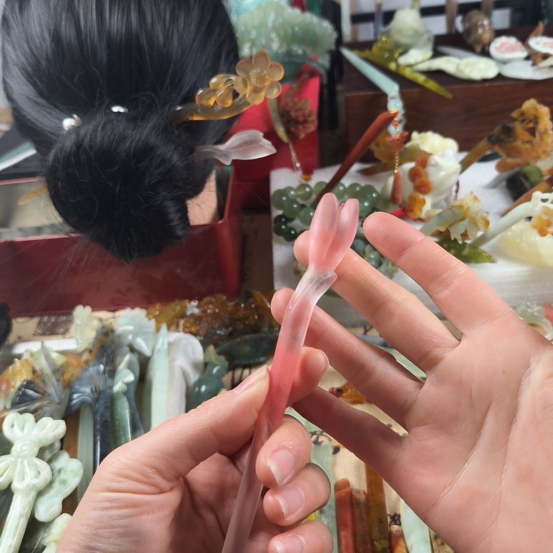 蛇纹石玉发饰合金