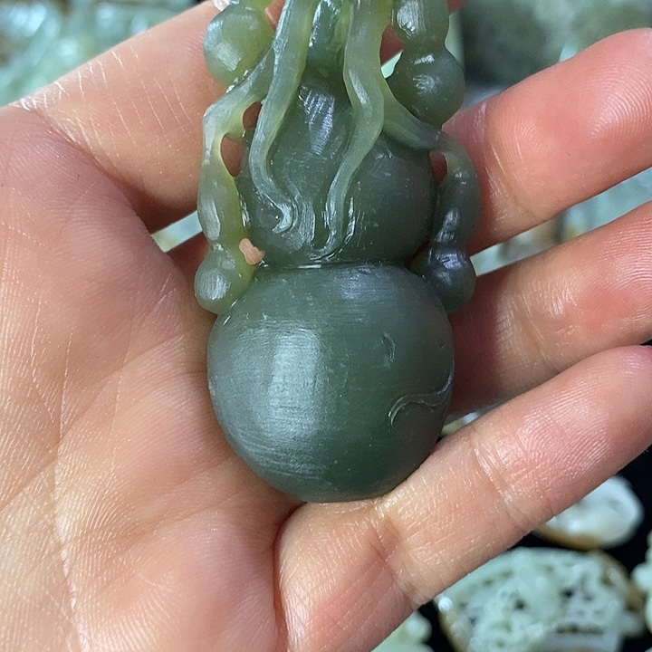 定制和田玉葫芦手把件