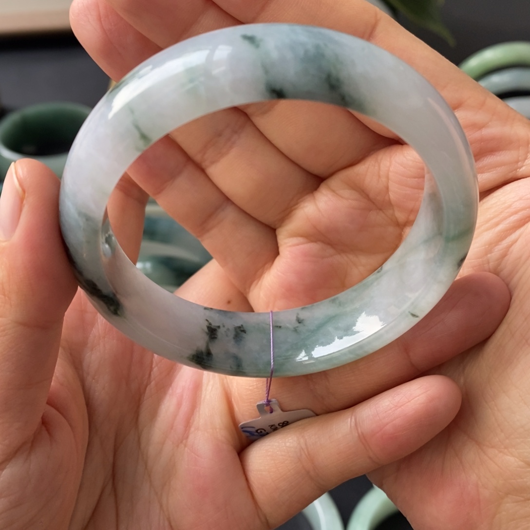 翡翠未镶嵌手镯天然