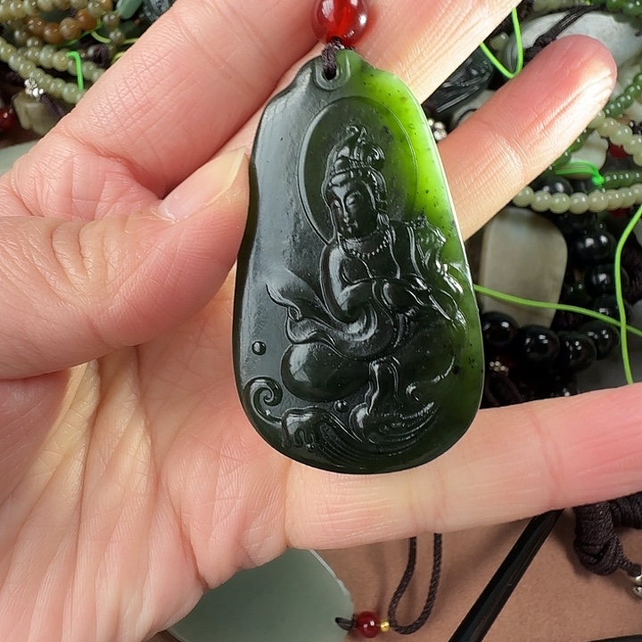 和田玉颈饰未镶嵌