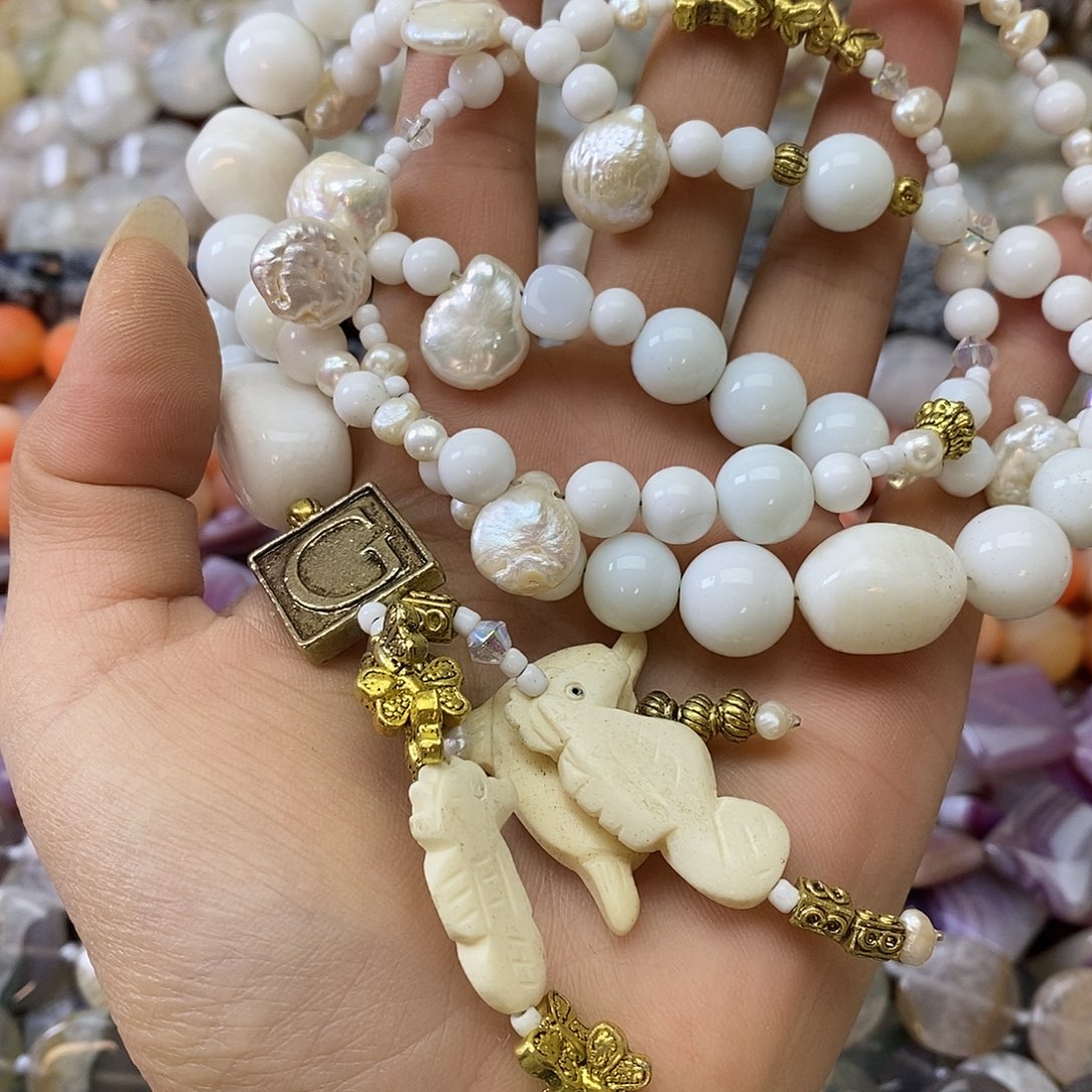 玛瑙/玉髓未镶嵌珠宝半成品成品一条