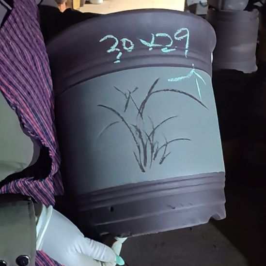 宜兴紫砂花盆清清楚了吗