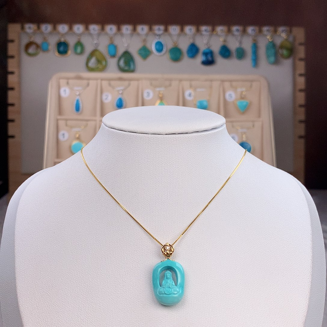 绿松石颈饰18K金镶嵌