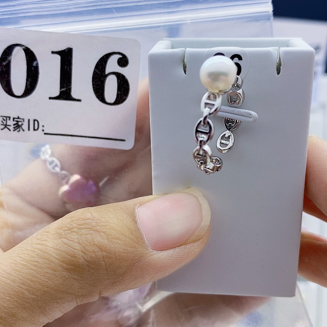 颈饰钛钢淡水珍珠