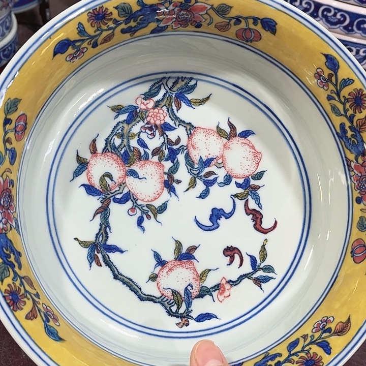 瓷片直径21厘米……绿