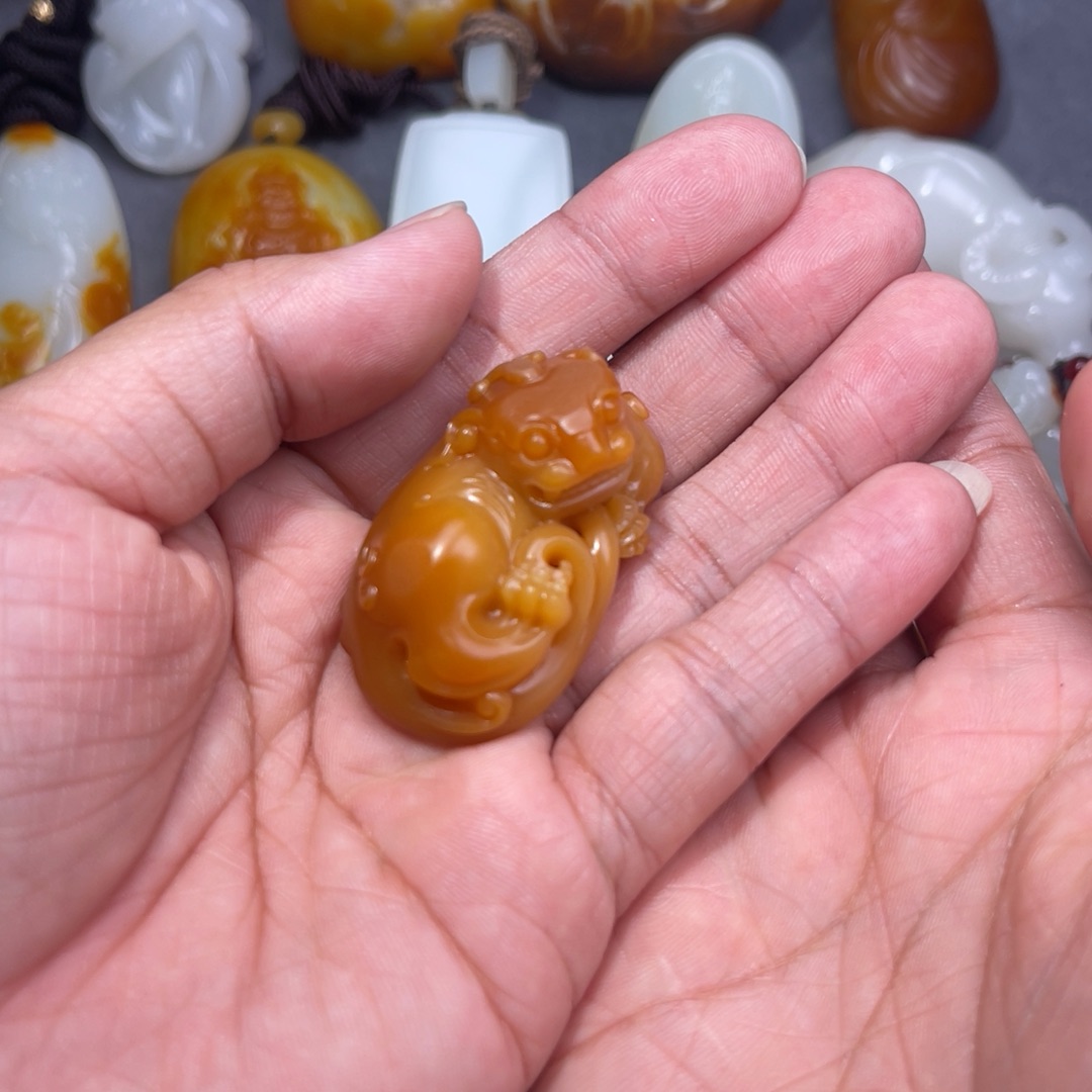 和田玉挂件未镶嵌超****9