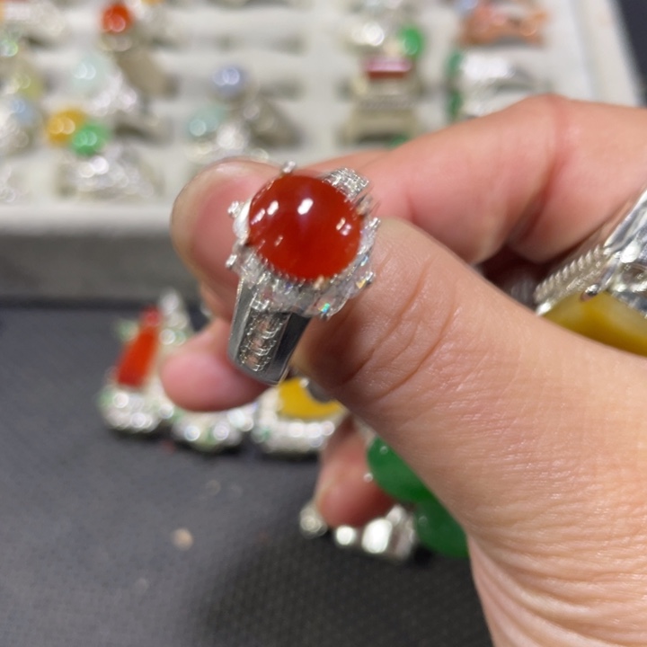 翡翠未镶嵌戒指缅甸天然翡翠