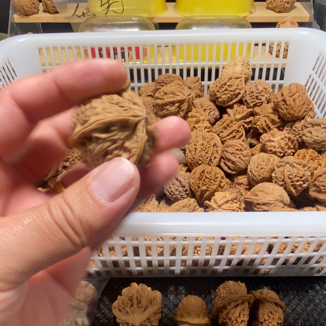 狂***坤吊坠文玩核桃核桃异形