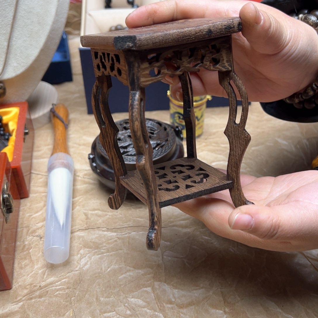 大叶紫檀（黑酸枝木类）