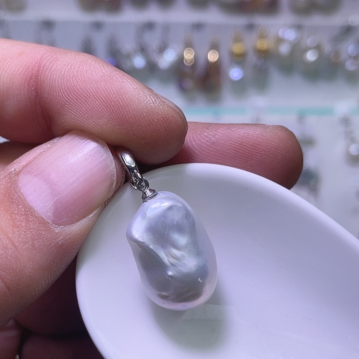 未镶嵌淡水珍珠颈饰01