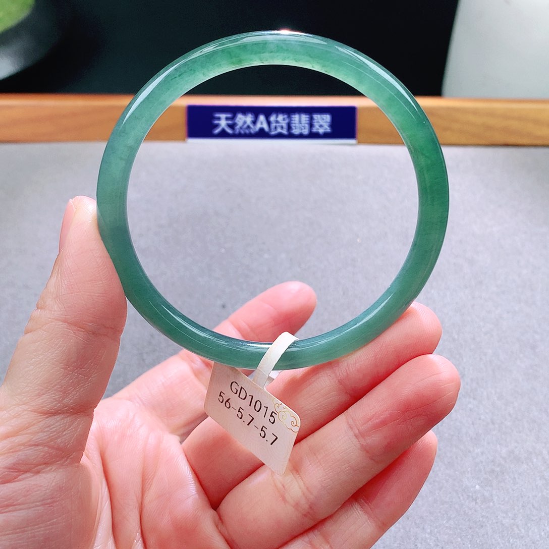 未镶嵌手镯翡翠天然翡翠手镯a货