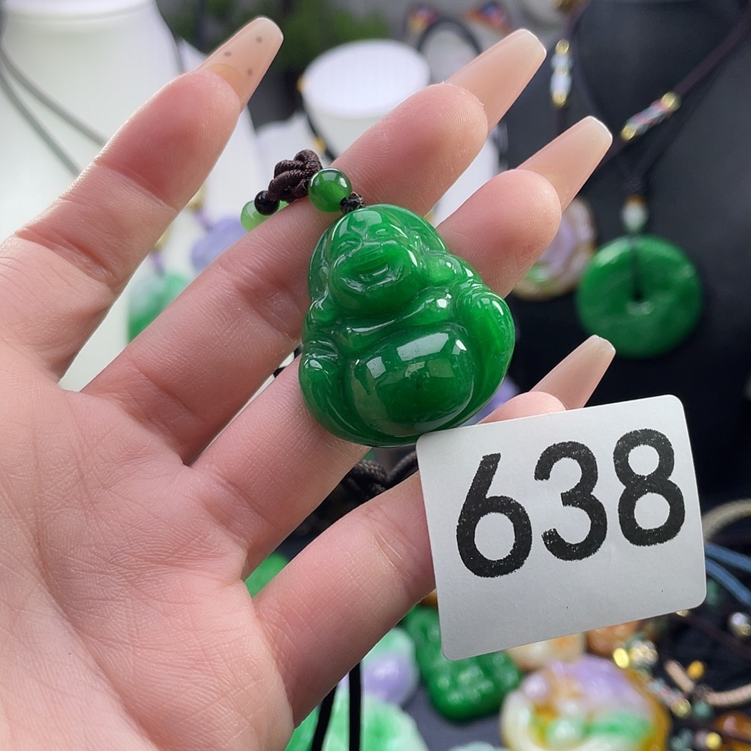 翡翠未镶嵌吊坠(赠链)