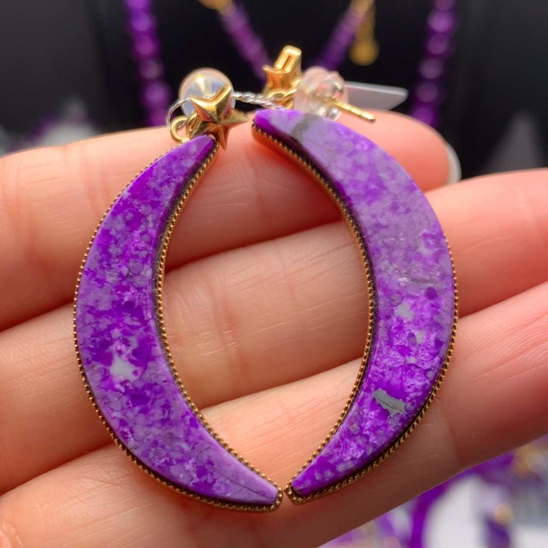 苏纪石（舒俱来）18K金镶嵌耳饰