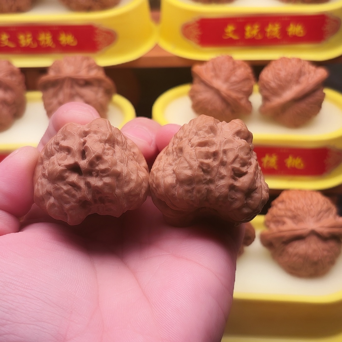 文玩核桃吊坠蛙肚42