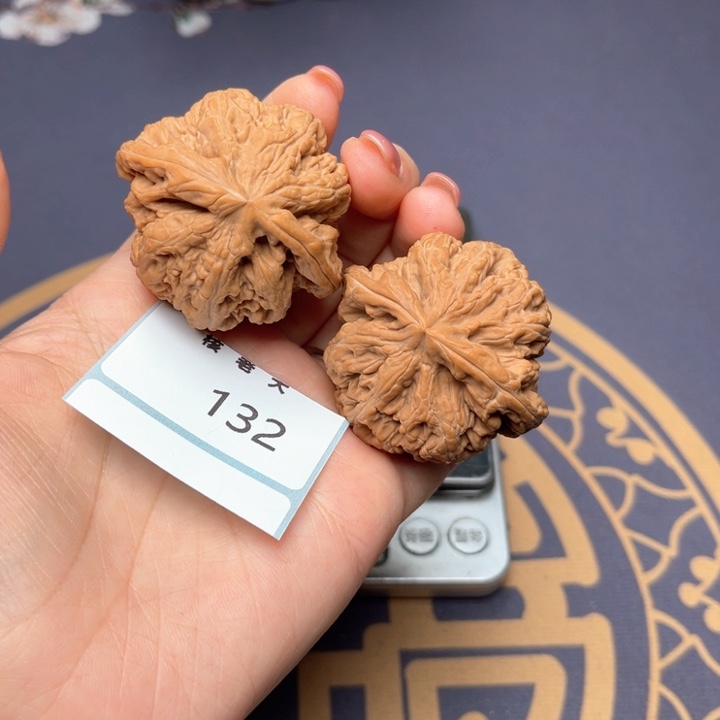 文玩核桃把件44大粗筋 132