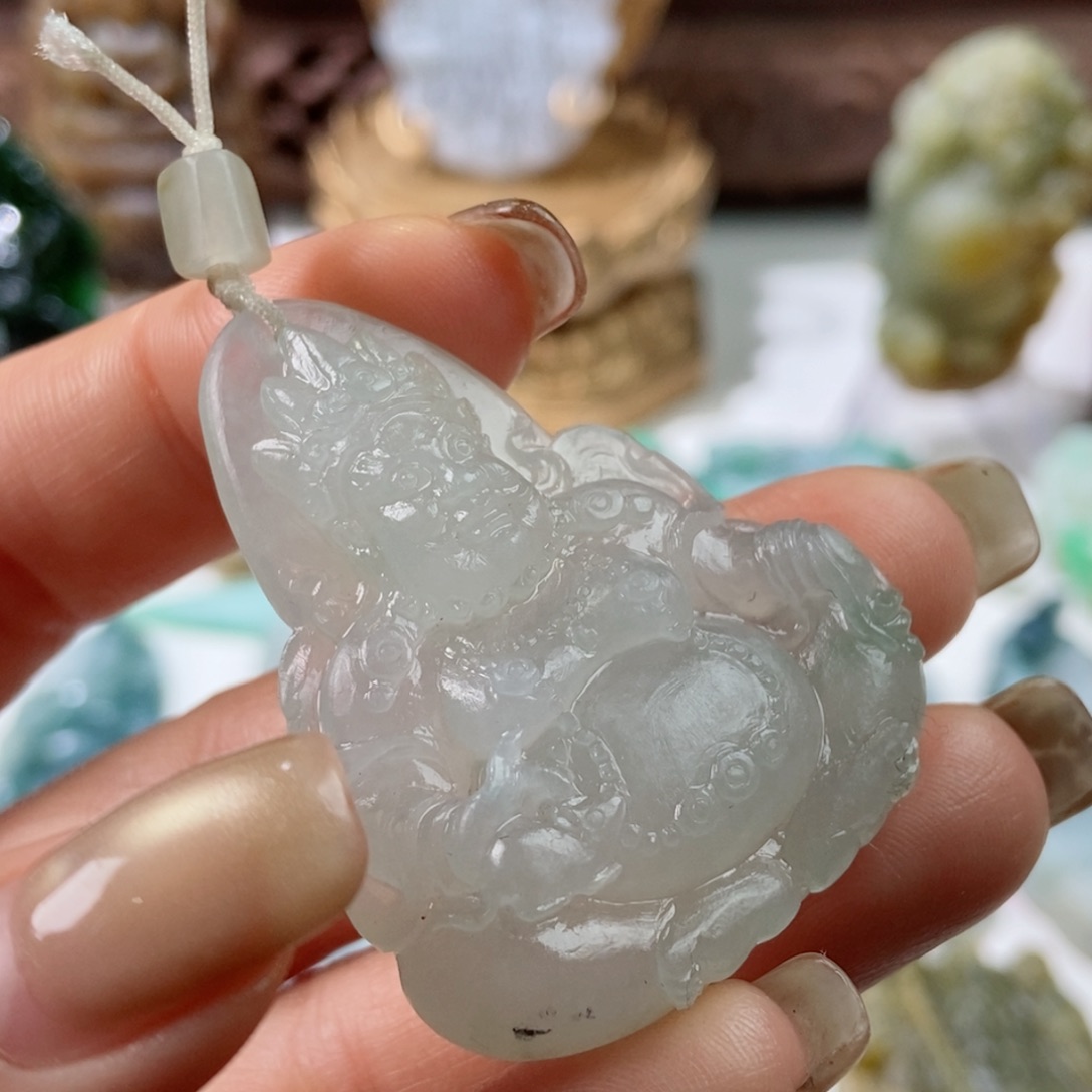 晃***悠定制翡翠未镶嵌翡翠a货