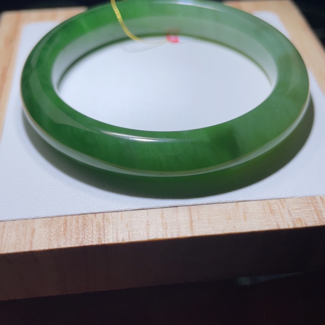 和田玉手镯未镶嵌1****姐