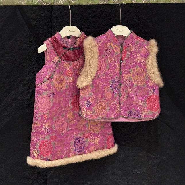 0592 0593紫粉色中式 新中式女童拜年服国风夹棉紫色旗袍裙马甲