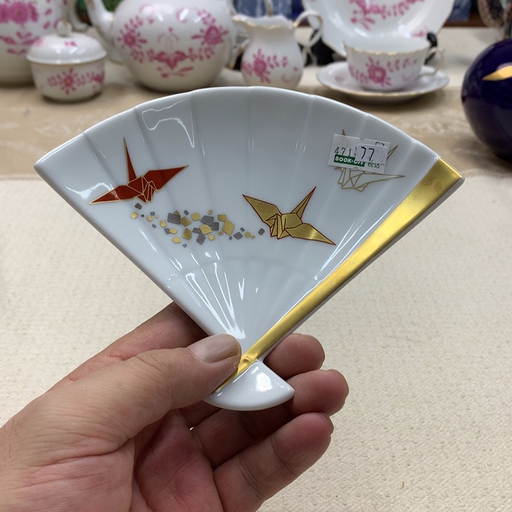 瓷片这些都是自己