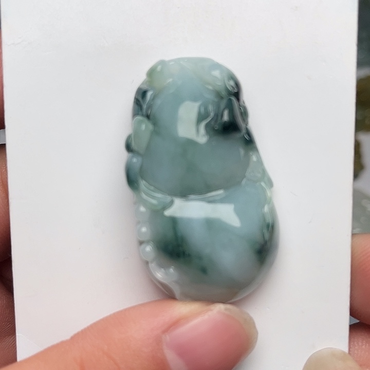 翡翠颈饰未镶嵌葫芦