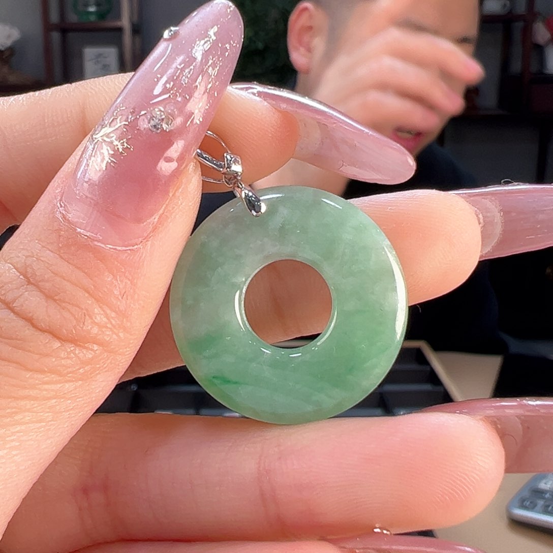 翡翠吊坠(不含链)18K金镶嵌吊坠