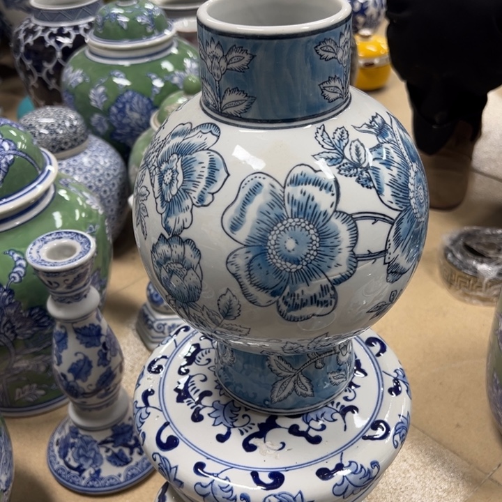 瓷片微瑕。。。。。。。。。。。。。