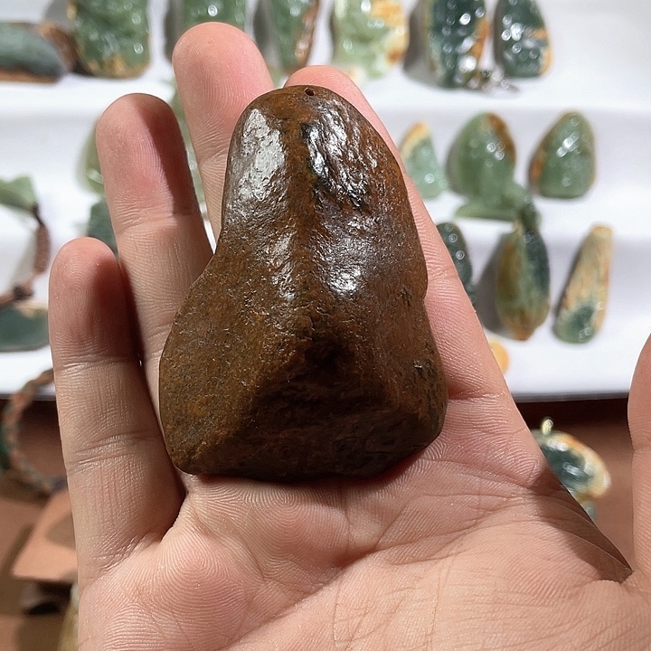 吊坠(不含链)未镶嵌岫岩河磨玉（透闪石质玉）