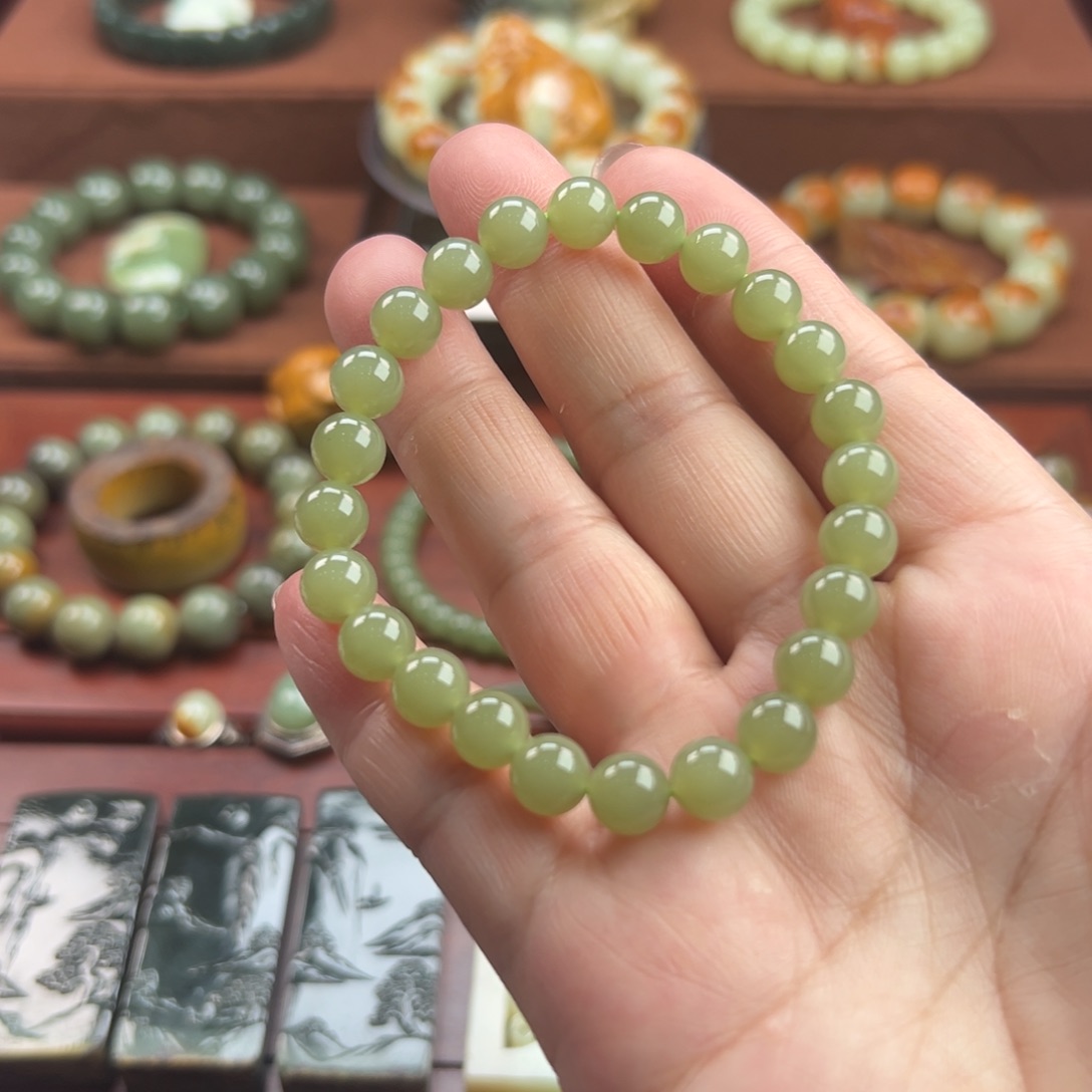 岫岩老玉（透闪石质玉）手链未镶嵌