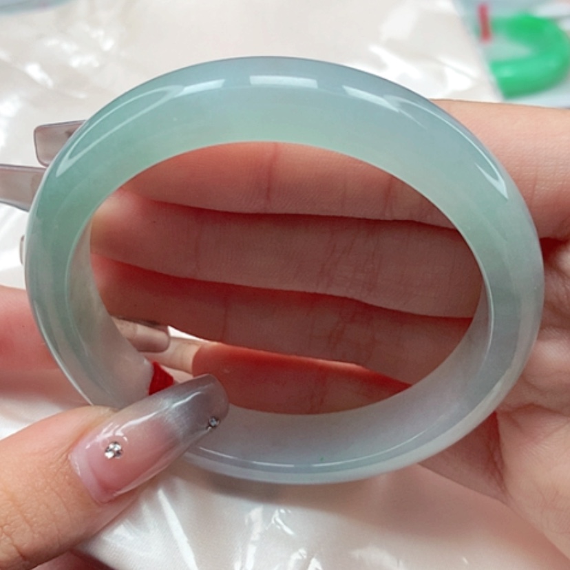 【闪购商品】翡翠手镯未镶嵌57圈