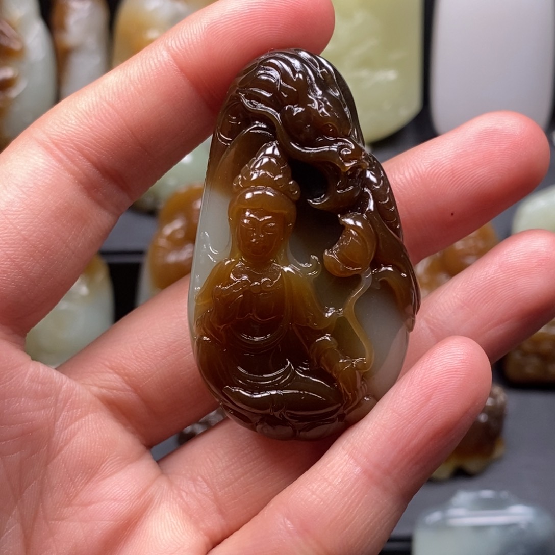 和田玉（糖玉）挂件未镶嵌