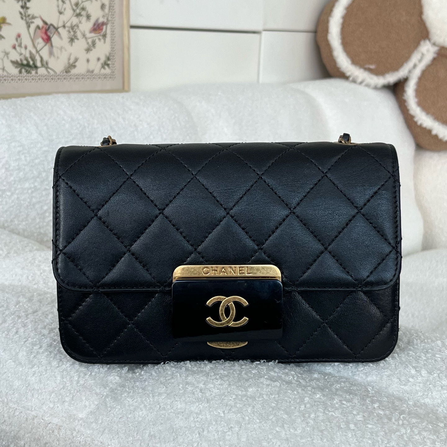 99新 Chanel/香奈儿 /黑金珐琅扣链条包/22开有卡/斜挎包Y