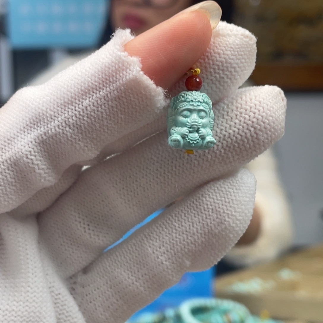 绿松石未镶嵌挂件