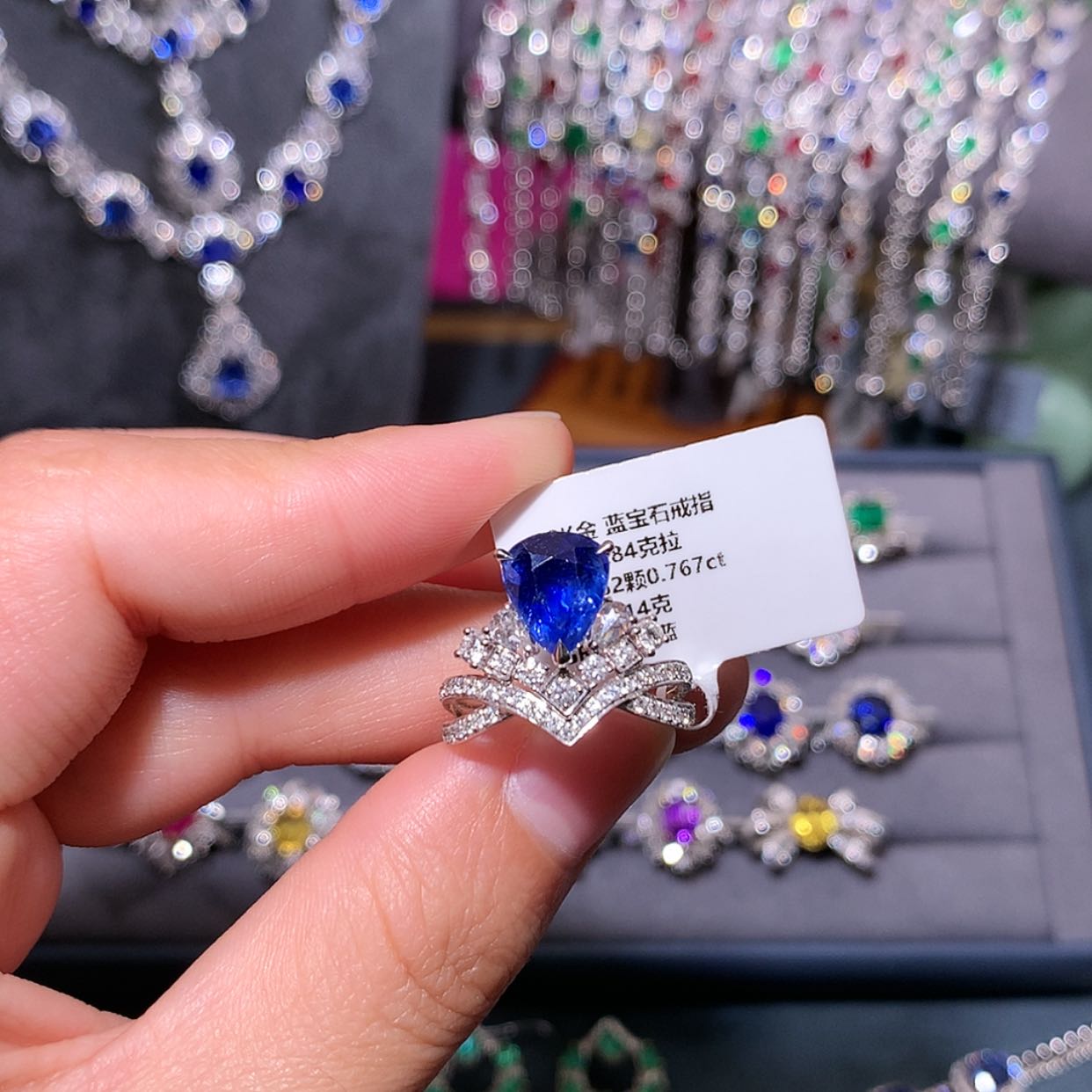 【闪购商品】蓝宝石戒指18K金镶嵌