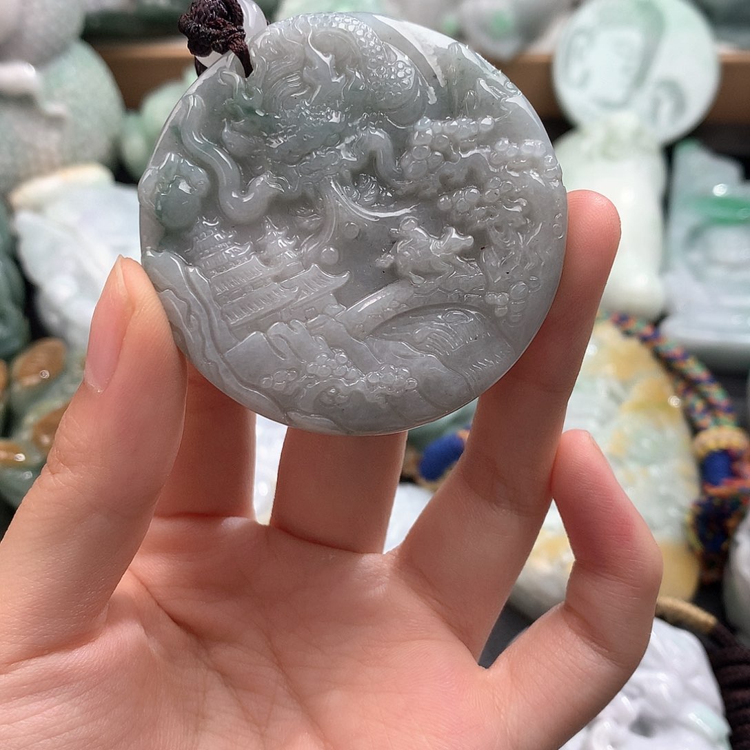 吊坠(不含链)未镶嵌翡翠