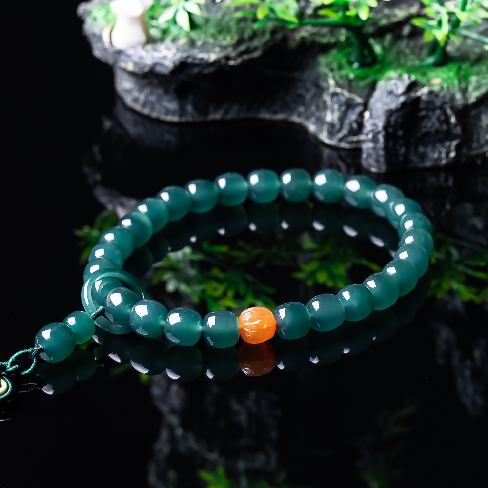 天然A货翡翠卡11.8mm深冰蓝手持27颗的手持