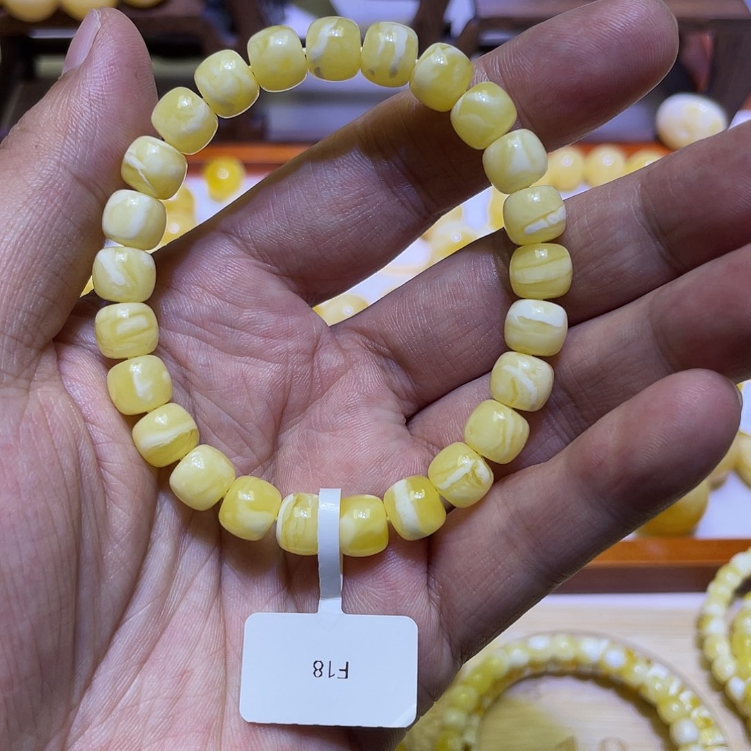 未镶嵌蜜蜡手串F18浓白特飘瓷白妖花8.8mm