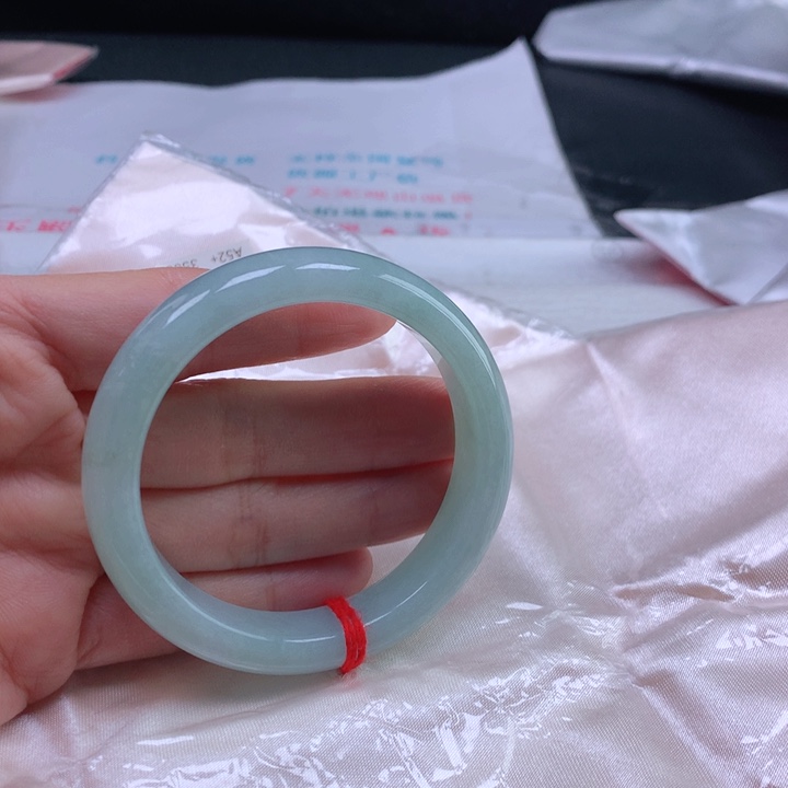 翡翠手镯未镶嵌535252525352