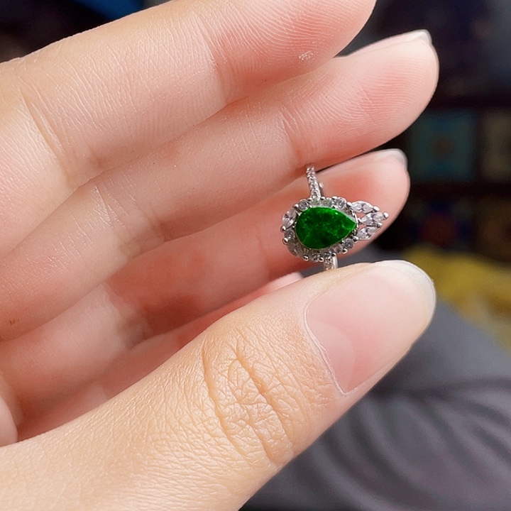 翡翠银S925镶嵌颈饰多样性