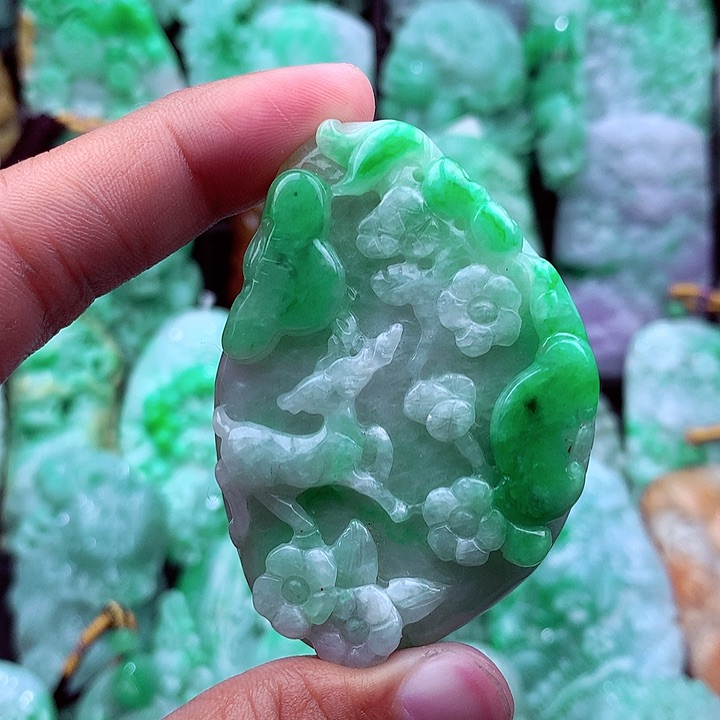 翡翠未镶嵌吊坠(不含链)